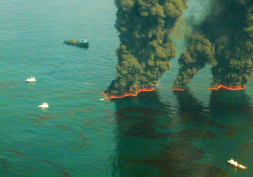 What are the potential consequences for a defense contractor who violates government regulations?